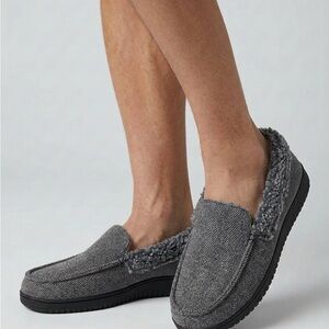 Dearfoams Charcoal Herringbone Men's Slip-Ons size 9-10